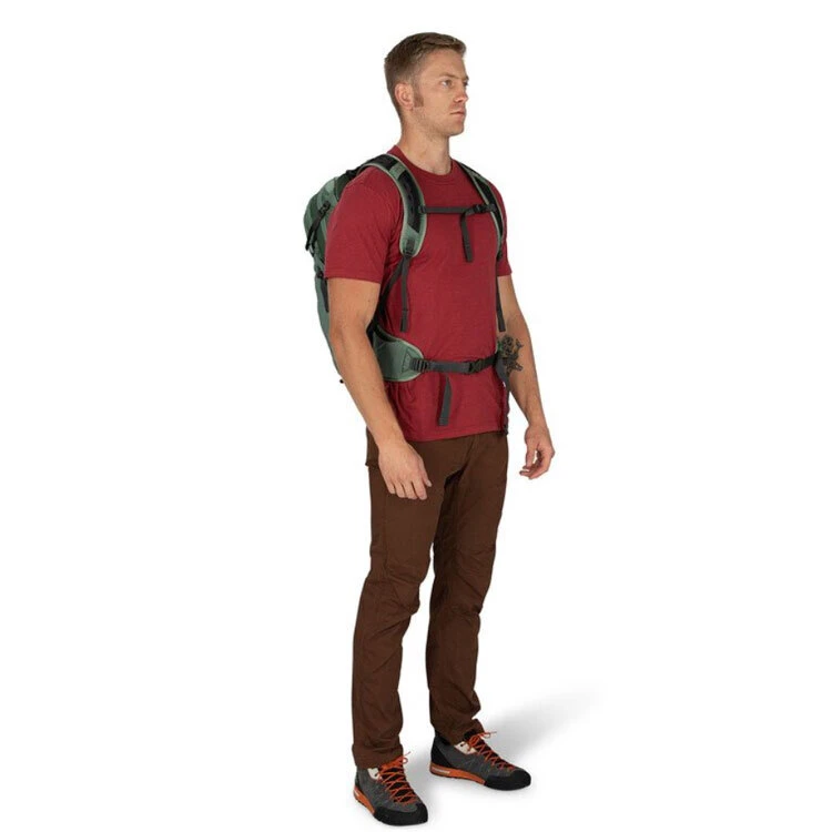 Osprey Sportlite 25 Hiking Pack Pine Leaf - M/L 6 Osprey Sportlite 25 Hiking Pack Pine Leaf - M/L - Image 4